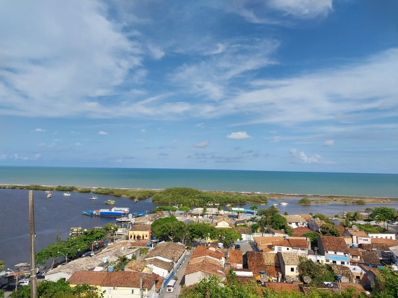 Vista da Balsa de Santa Cruz Cabrália - Santo André, descobrimento do Brasil.